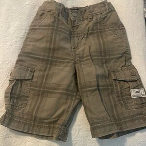 Van’s boys size 6 cargo shorts